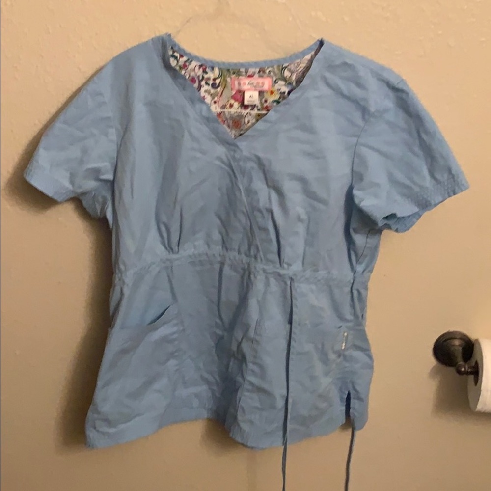 Scrub top